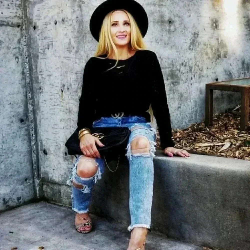ALLY Ripped Jeans - Picture 3 of 3